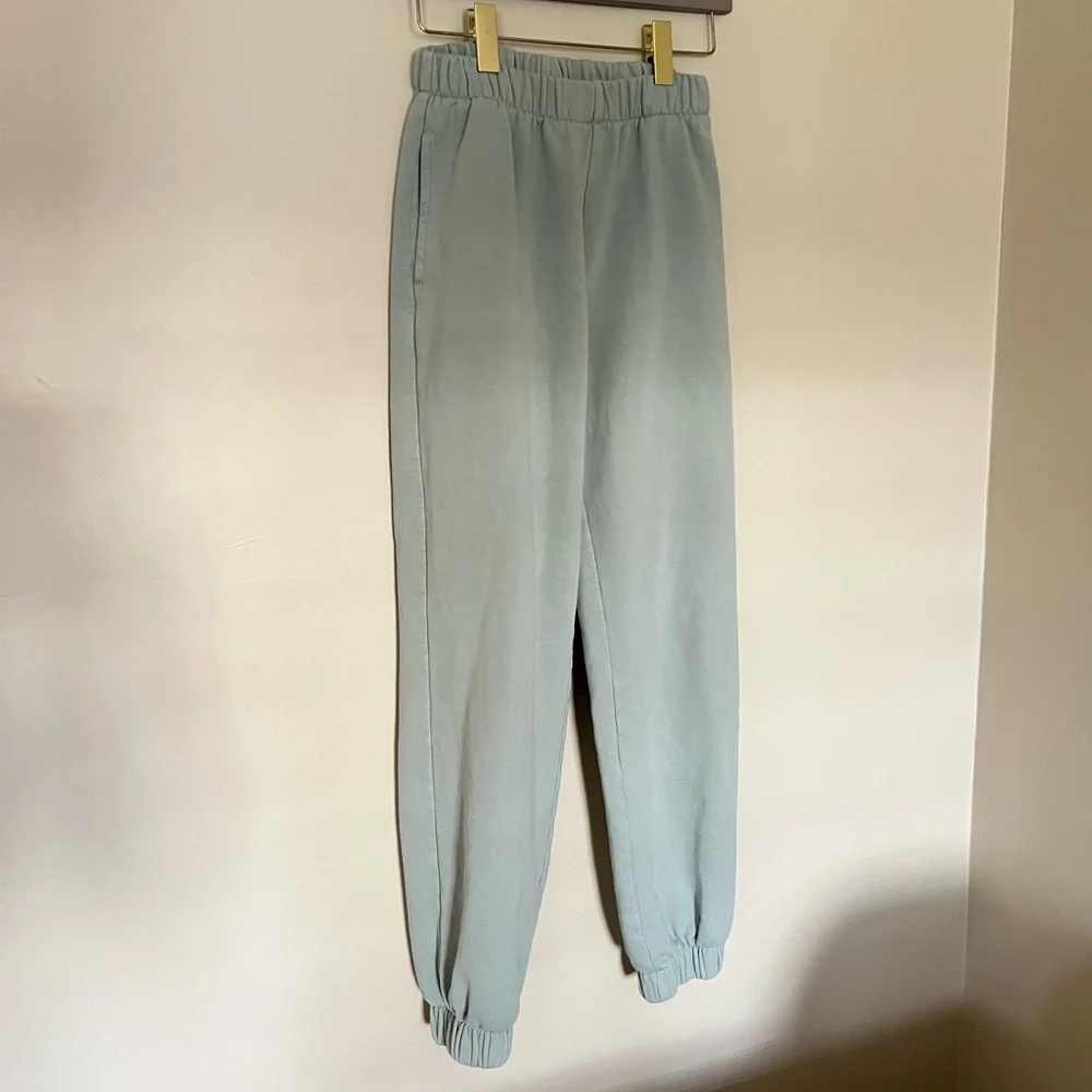 Brandy Melville/John Galt Green Rosa Sweatpants - Picture 3 of 7